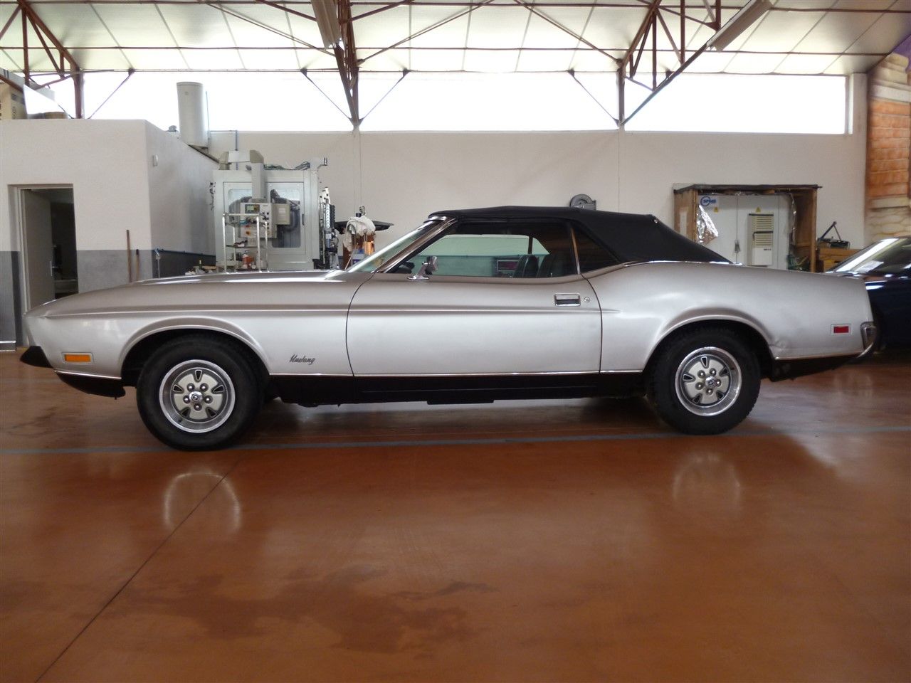 FORD MUSTANG CABRIOLET - 1972 N° Série : 2F03Q166142 

Il y a 57 ans Ford présen&hellip;