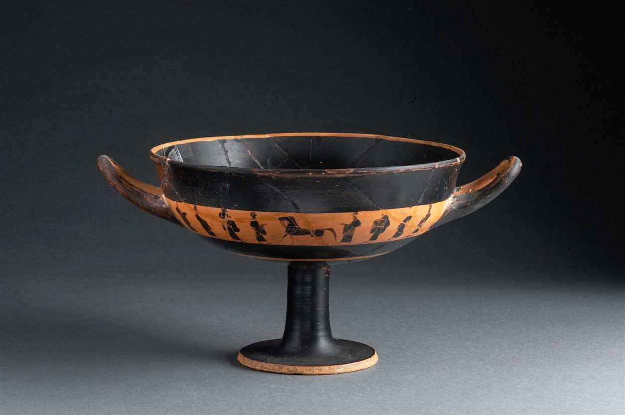 Null 
Ceramic bowl with black figures, a drinking vessel used for banquets. The &hellip;