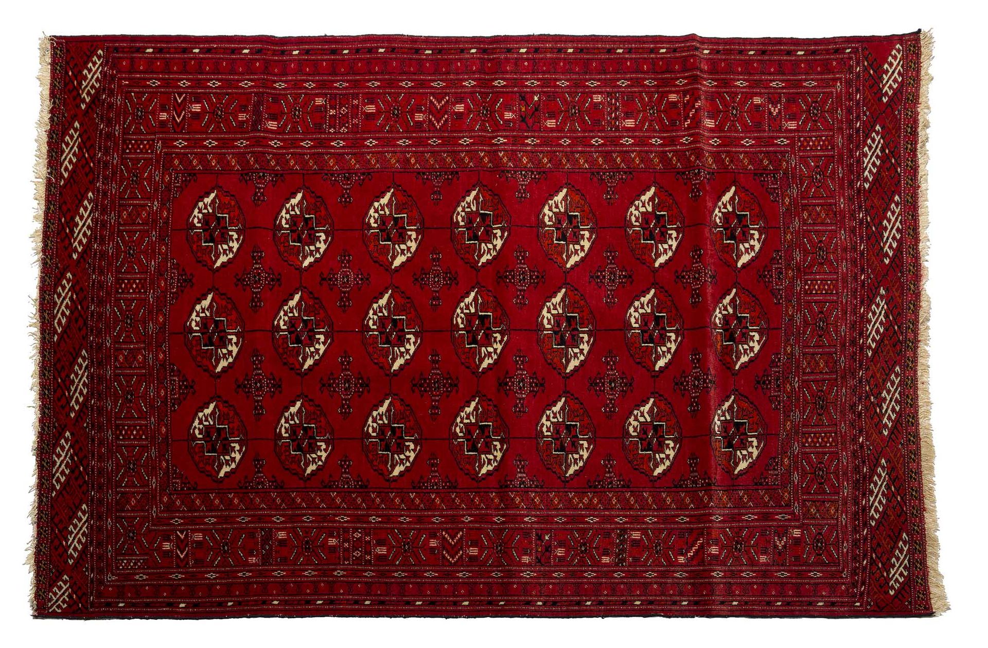 Null 布哈拉丝链地毯（俄罗斯），20世纪初

尺寸：180 x 130厘米

技术特点 : 羊毛基础上的羊毛绒。

几何形状的边框和带有星形花朵的主边框框住&hellip;