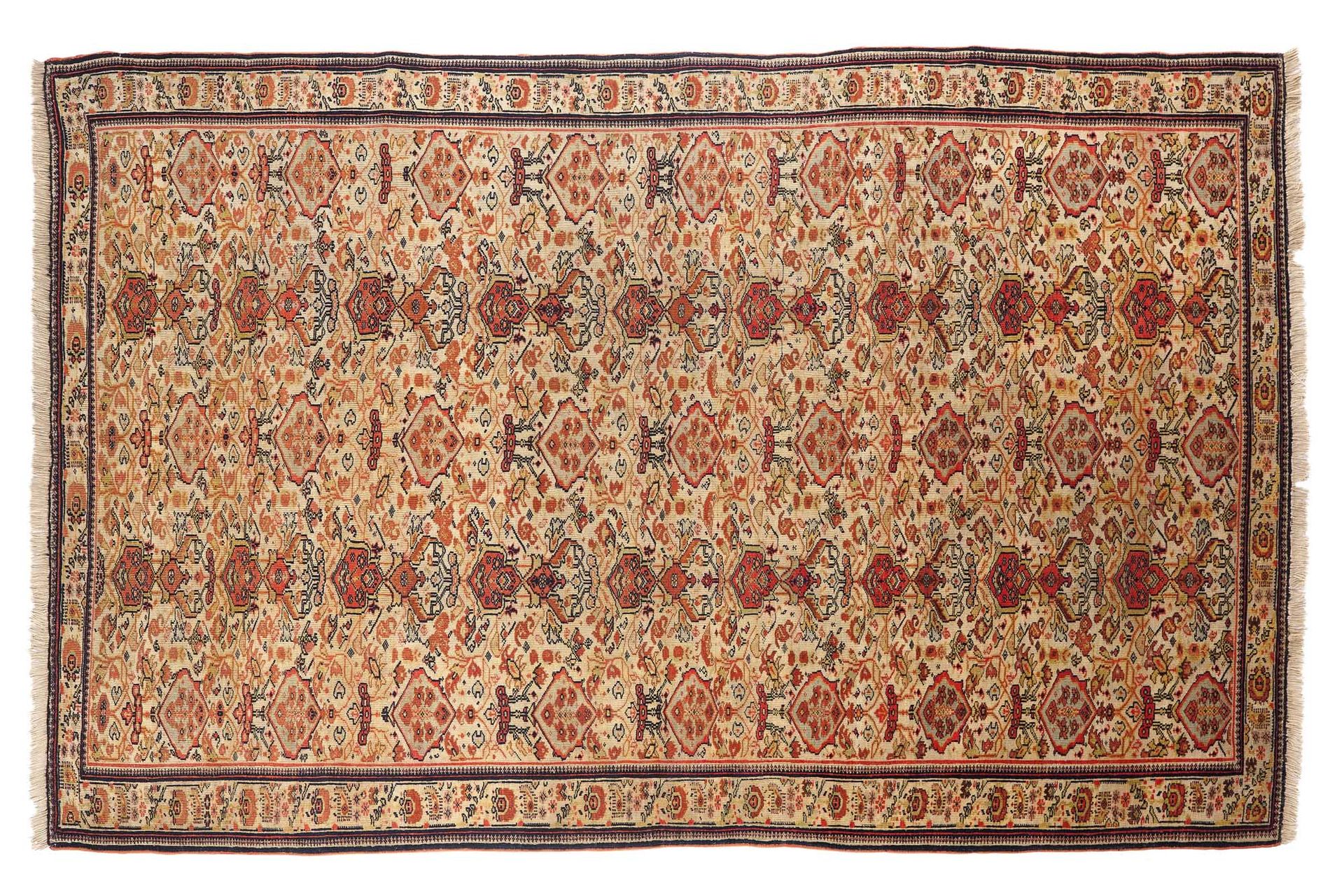 Null MELAYER Zili-Sultan地毯（波斯）19世纪末

尺寸：188 x 119厘米

技术特点 : 羊毛天鹅绒，棉质底板。

一个 "Zil&hellip;