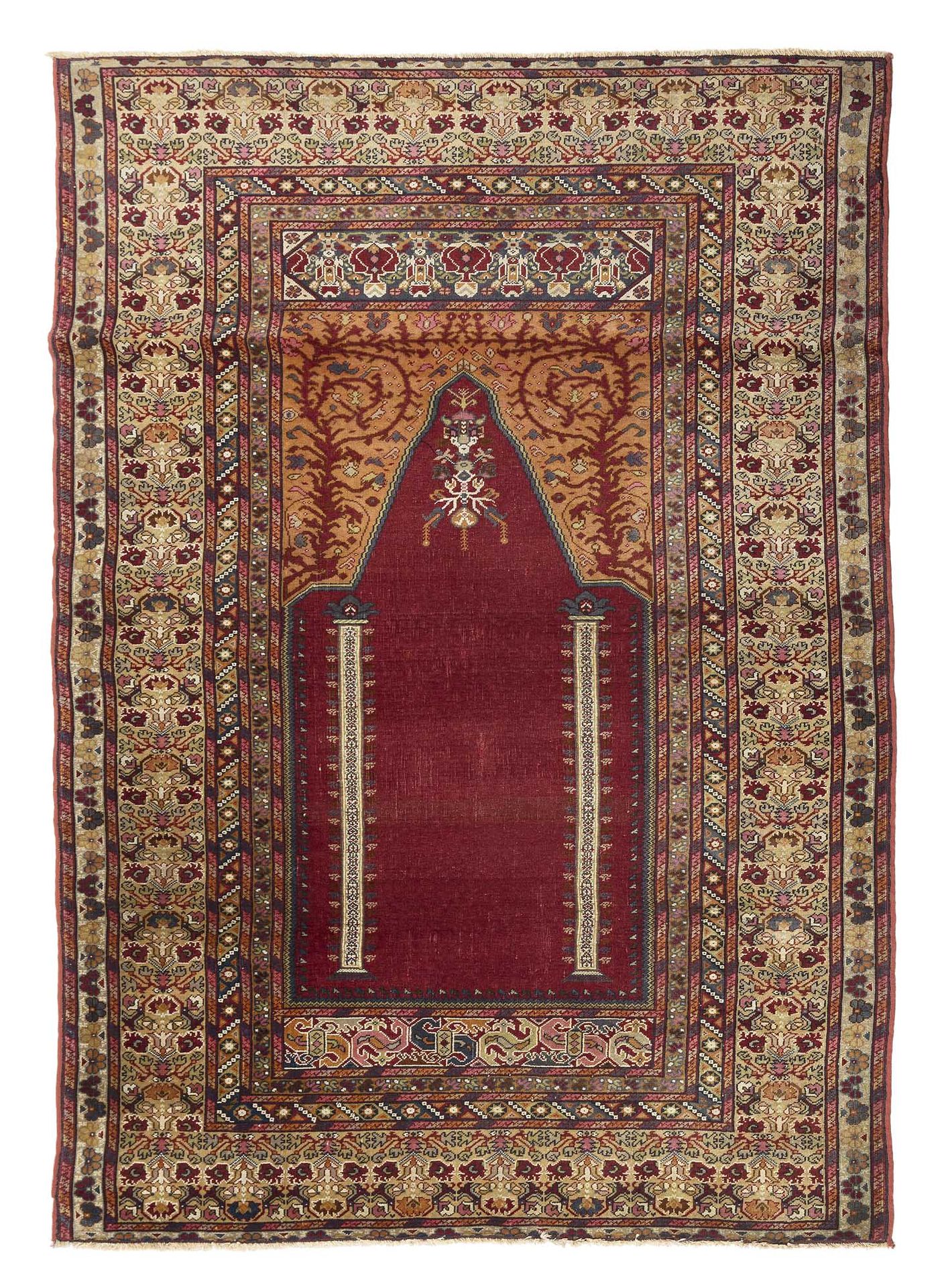 Null PANDERMA地毯（小亚细亚），19世纪末

尺寸：185 x 125厘米

技术特点 : 羊毛丝绒，棉质基础。

两根精致的花柱在这个米哈拉的石榴&hellip;