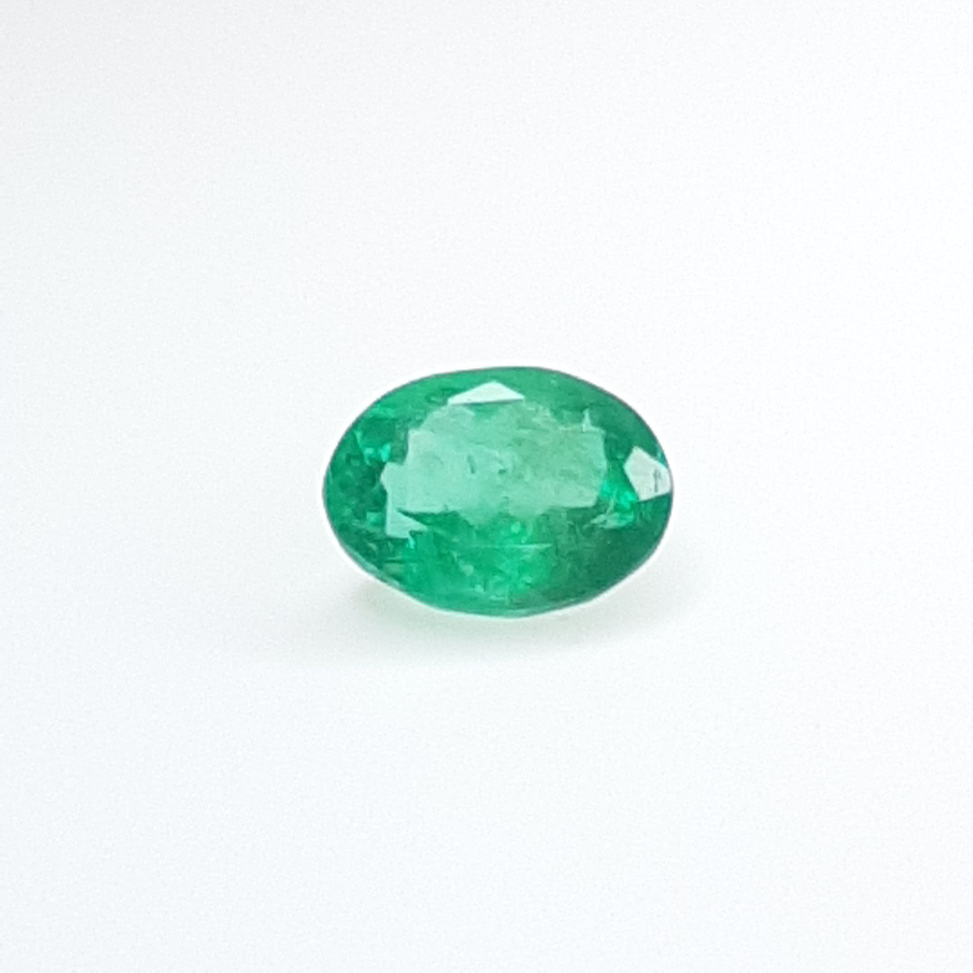 Emeraude - Brésil - 2.35 cts EMERAUD - From Brazil - Green color - Oval size - I&hellip;