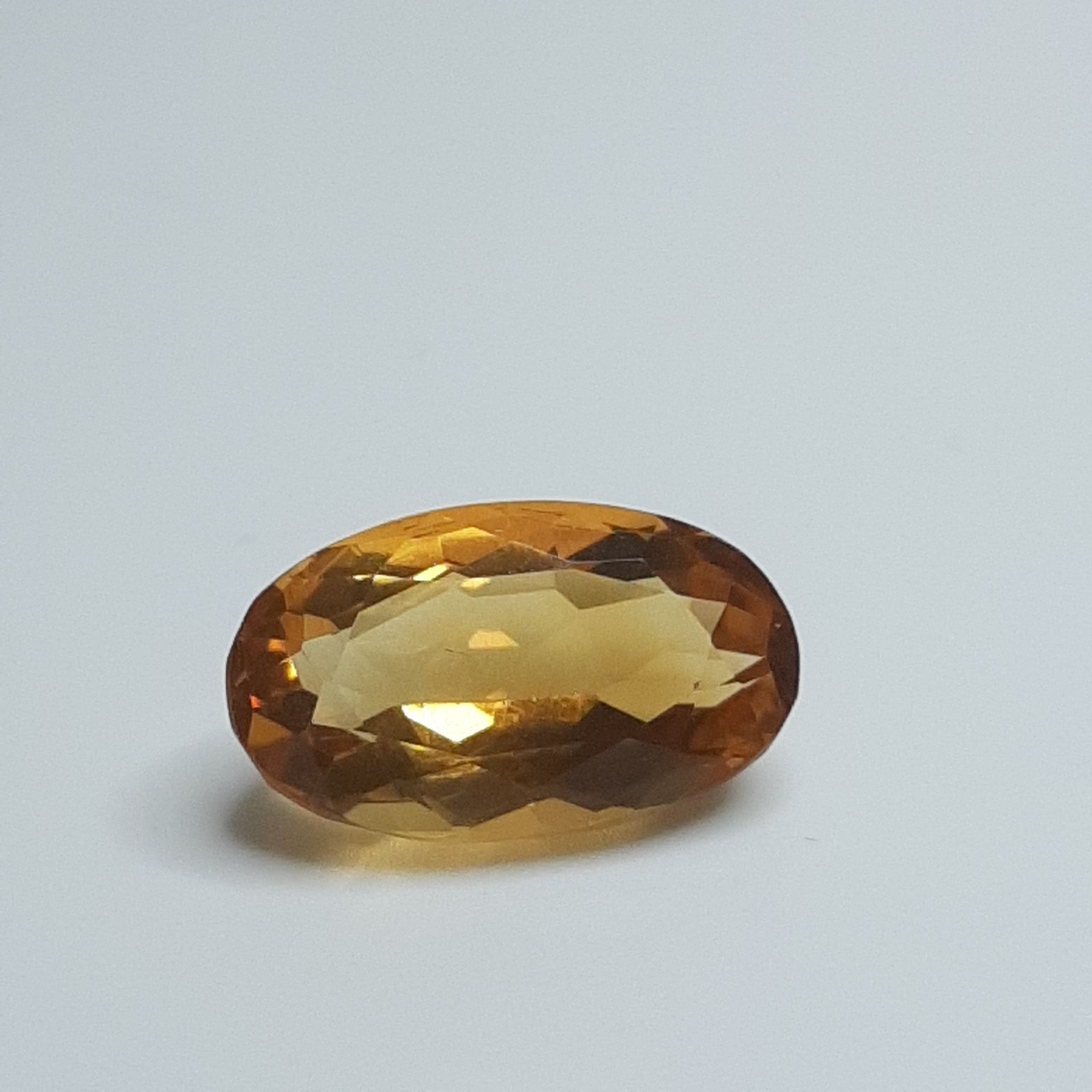 Citrine - BRESIL - 7.50 cts CITRINE - From Brazil - Yellow color - Oval size - W&hellip;