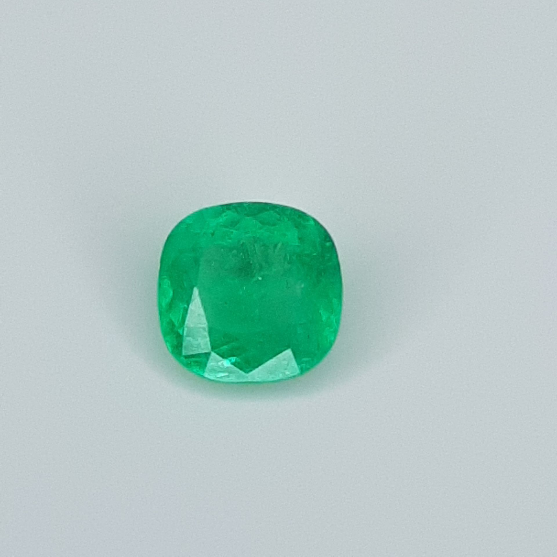 Emeraude - Colombie - 1.24 cts EMERAUD - 产自哥伦比亚 - 绿色 - 枕形切割 - 无可挑剔 - 重量1.24克拉 - &hellip;