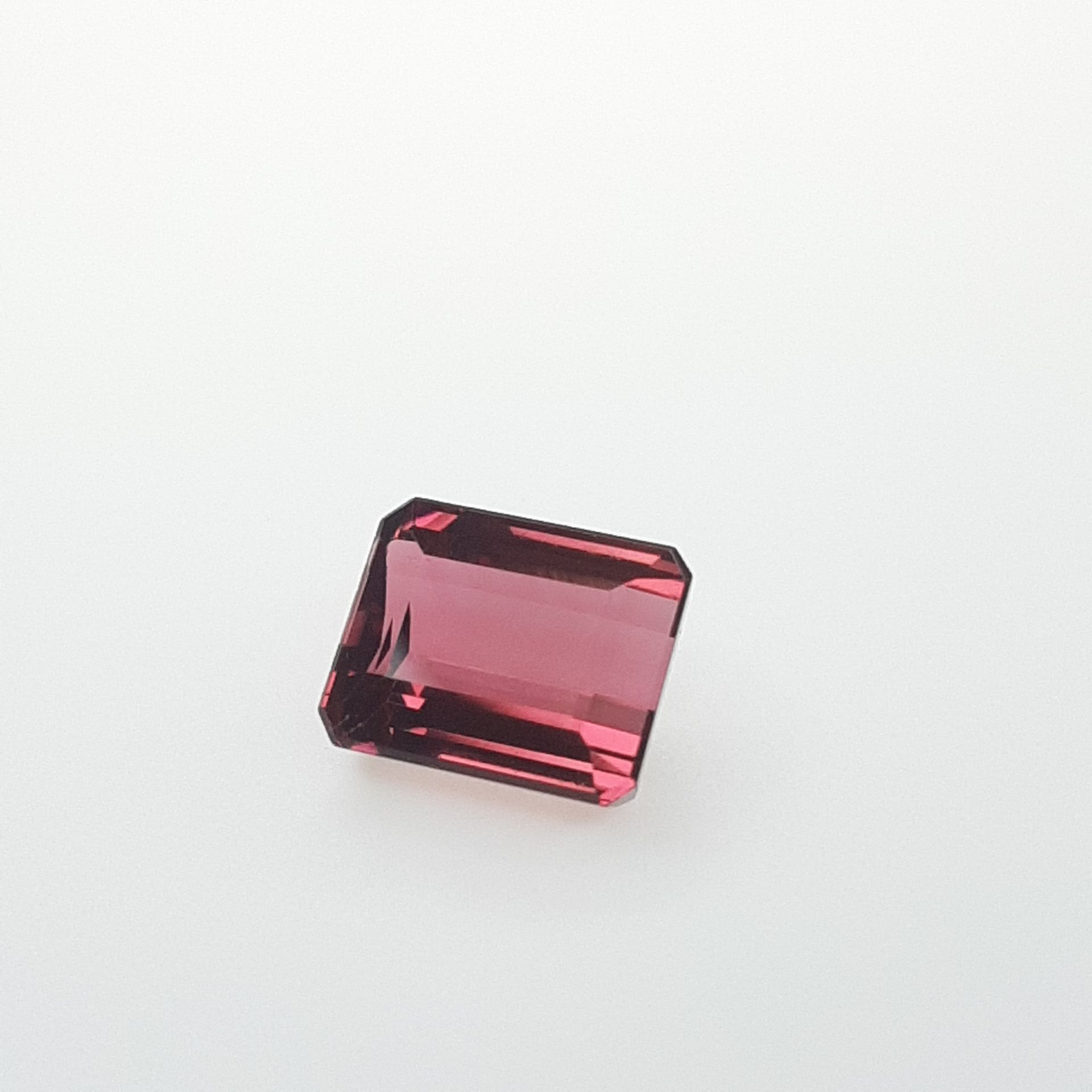Rubellite - BRESIL - 5.90 cts RUBELLITE - Herkunft Brasilien - Farbe rosa-rot -G&hellip;
