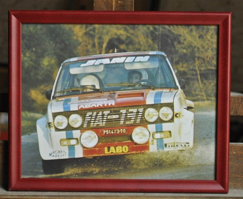 Null Fiat 131 Abarth, M. Mouton. Gerahmtes Poster. 25x30cm