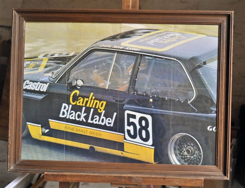 Null BMW 320 GR5, Carling Black Label. Framed poster. 50x70cm