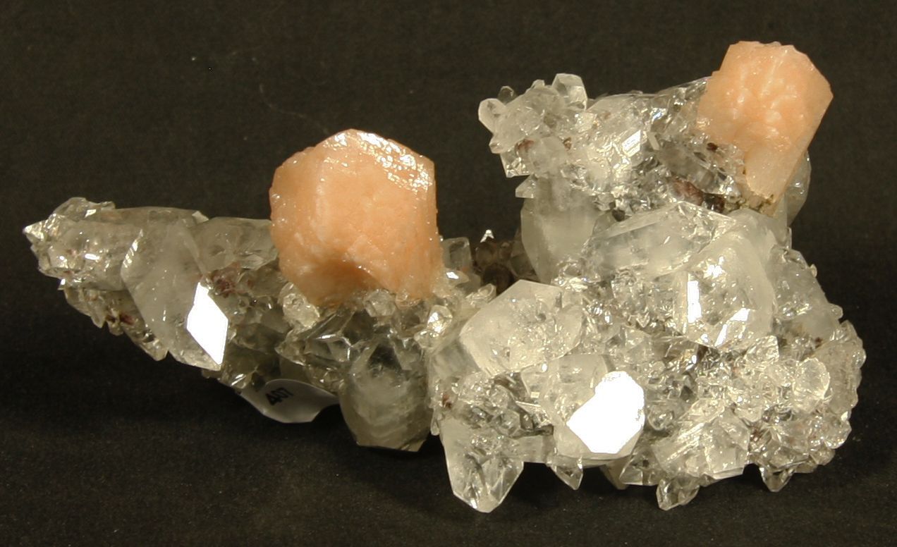 Apophyllite et Stilbite de Poona, Inde, 12,5 cm, le plus grand cristal de Stilbi&hellip;