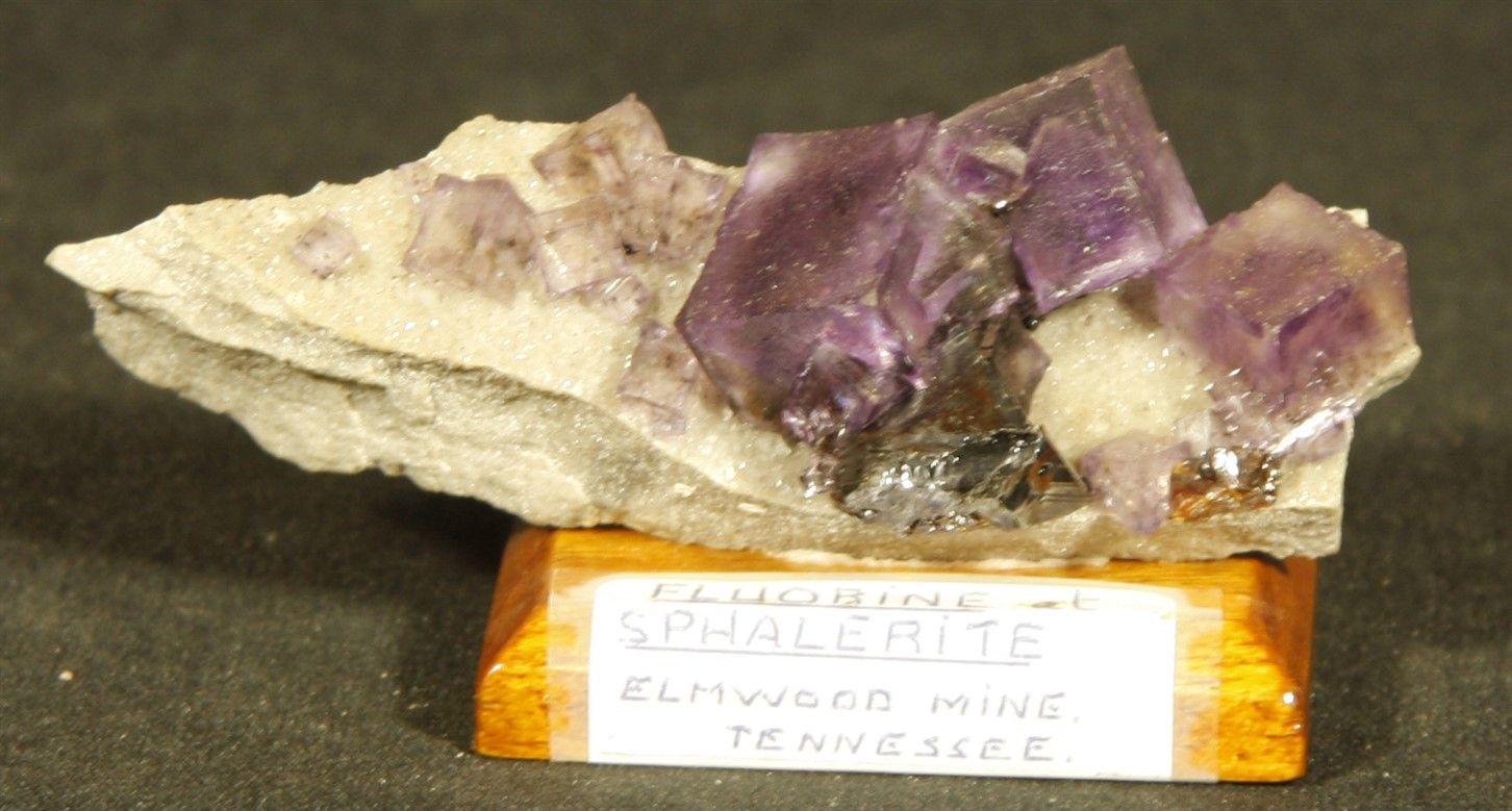 Fluorine et sphalérite, Elmwood mine Tennessee, L :8 cm
