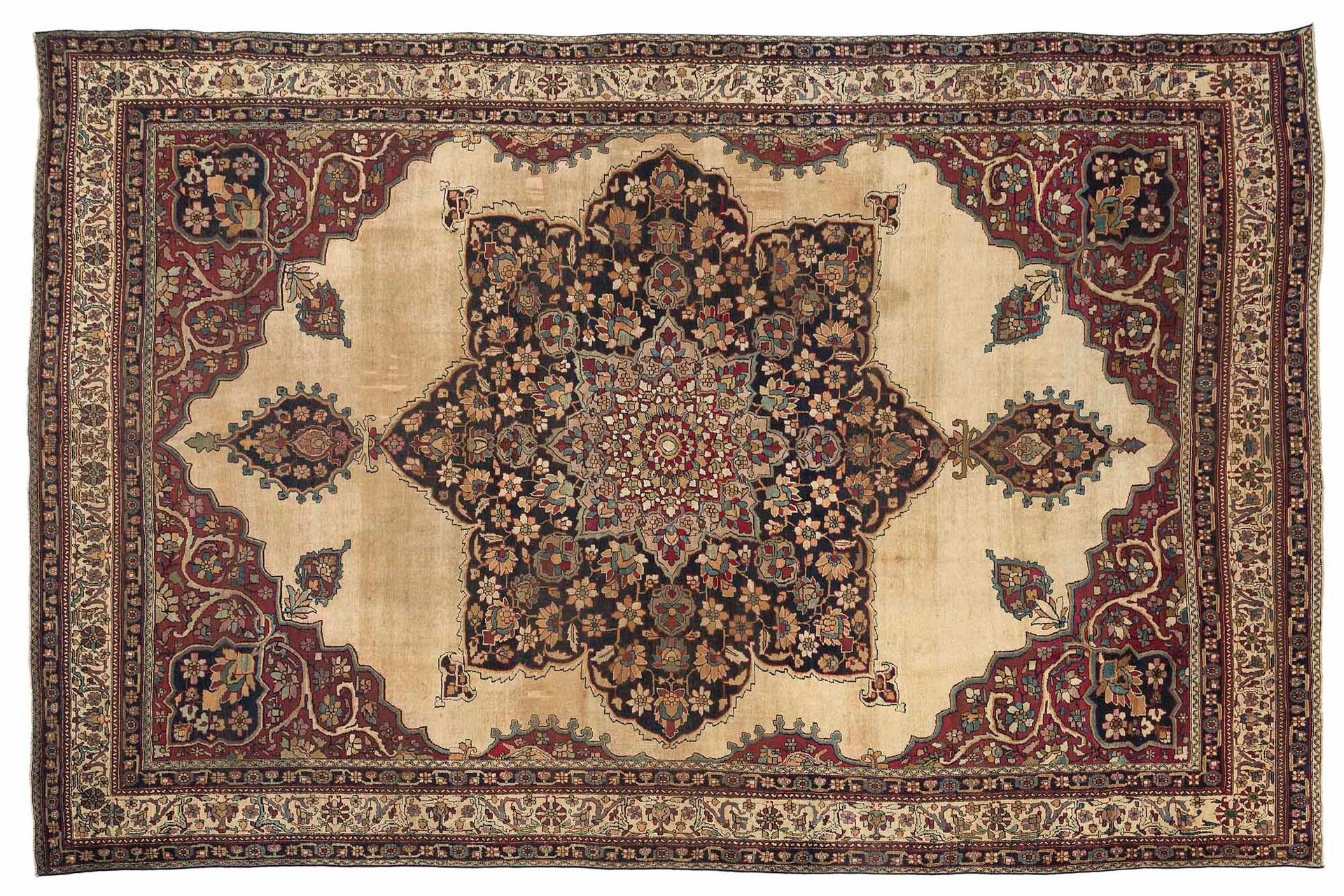 Null 古董KIRMAN LAVER地毯（波斯），19世纪中期

尺寸：400 x 300厘米。

技术特点 : 羊毛天鹅绒，棉质底板。

一个令人印象深刻的&hellip;