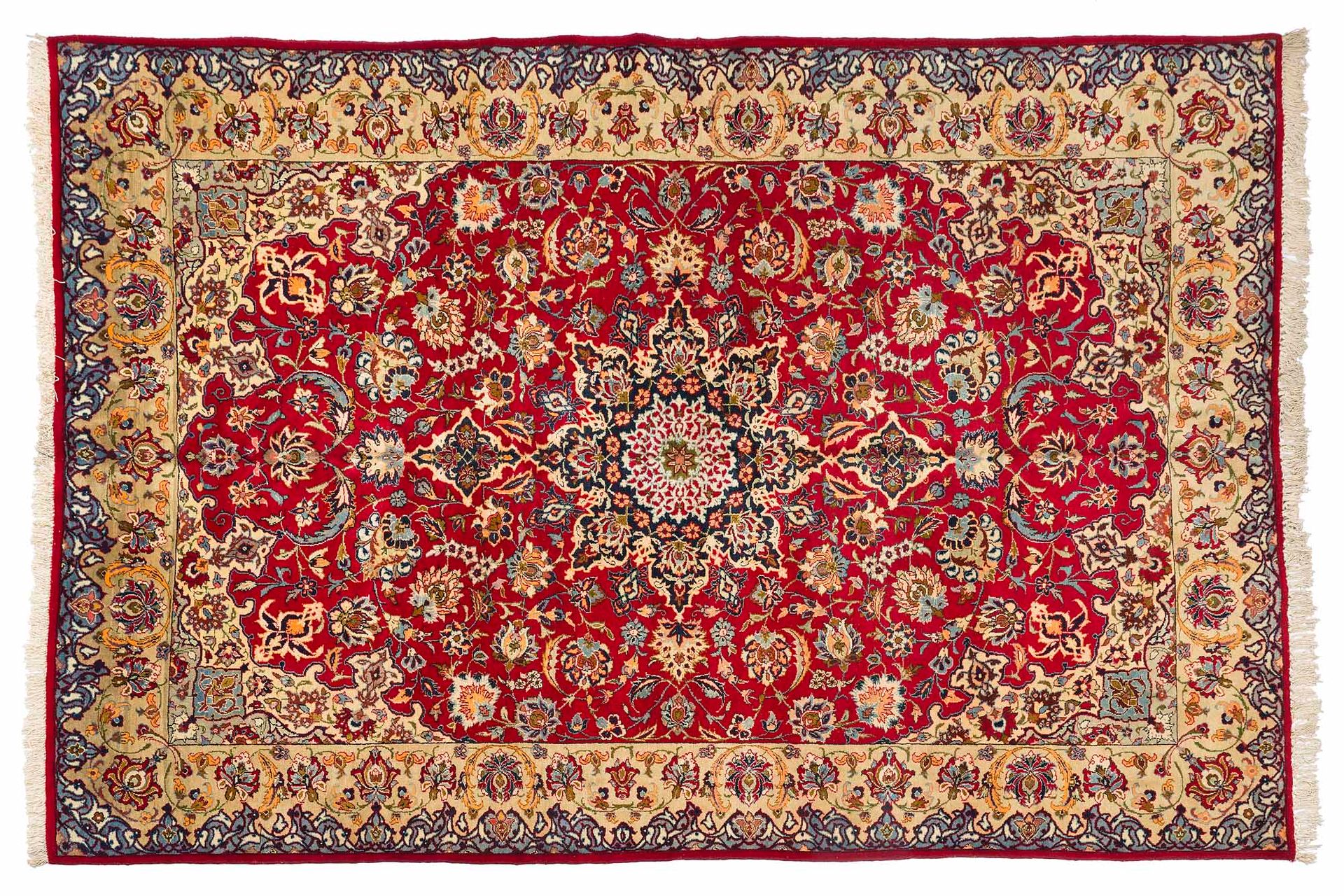 Null ISPAHAN地毯（伊朗），20世纪中期

尺寸：310 x 211厘米。

技术特点 : 羊毛丝绒，棉质基础。

一个椭圆形的红宝石领域覆盖着周身的&hellip;