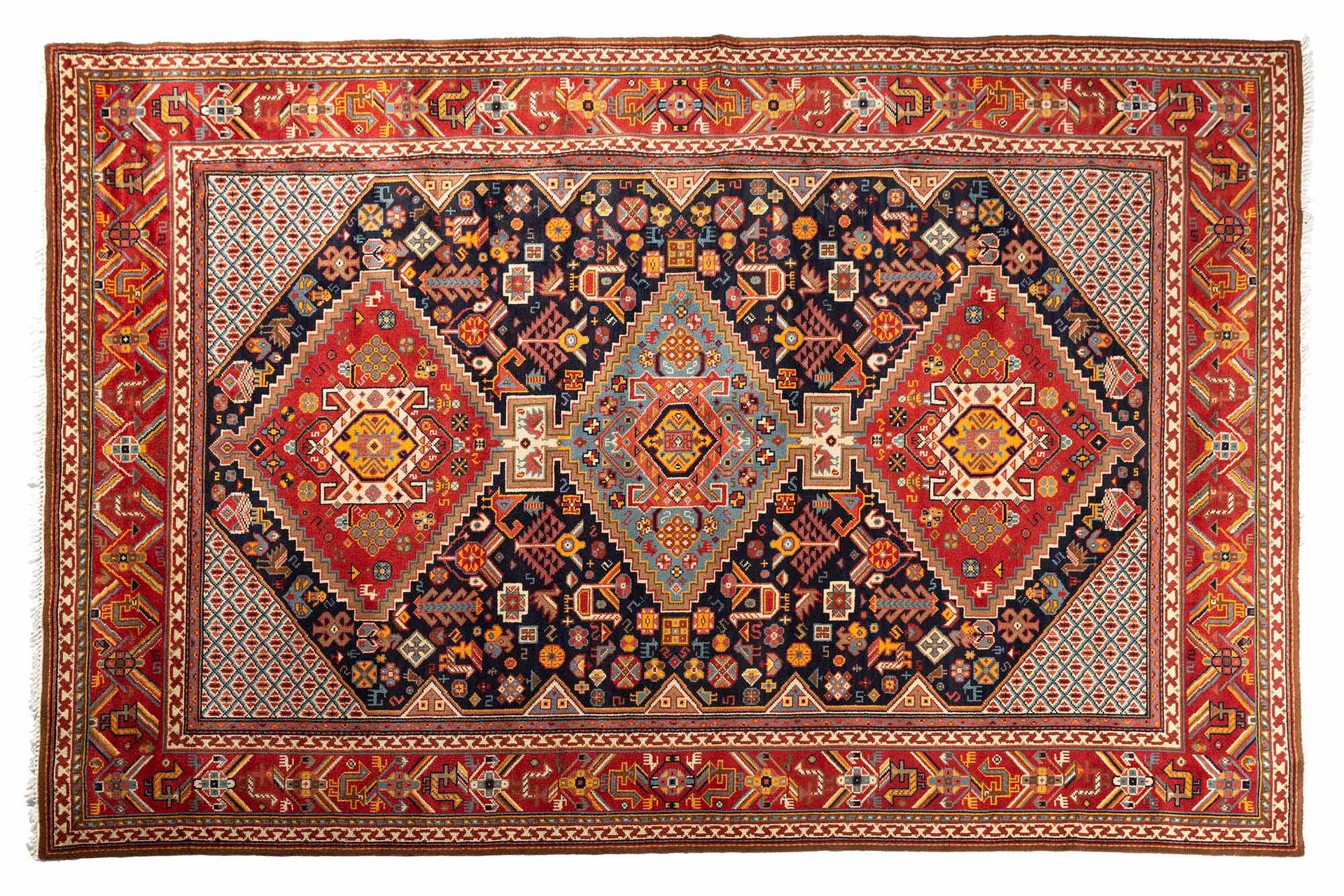 Null COGOLIN地毯（法国），20世纪中期

尺寸：349 x 232厘米。

技术特点 : 羊毛天鹅绒，棉质底板。

砖块和天空的三个石榴裙边的菱形奖&hellip;
