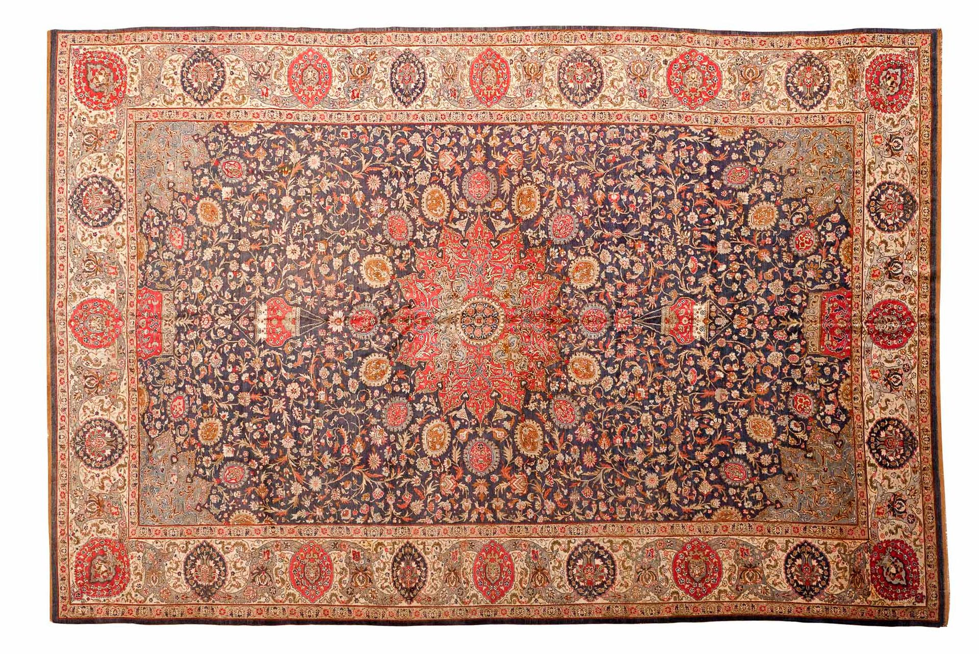 Null Tapis AMRITSAR (Inde), Fin du 19e siècle

Dimensions : 400 x 300cm.

Caract&hellip;