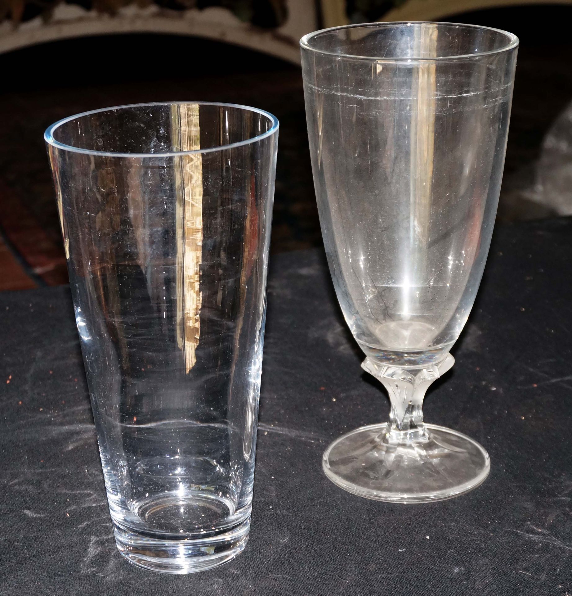 Null Set of 2 large glass vases. HT. 32 and 29 cm