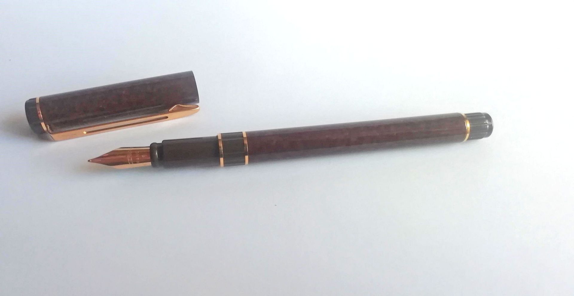Null Waterman fountain pen, brown marbled and gold plated