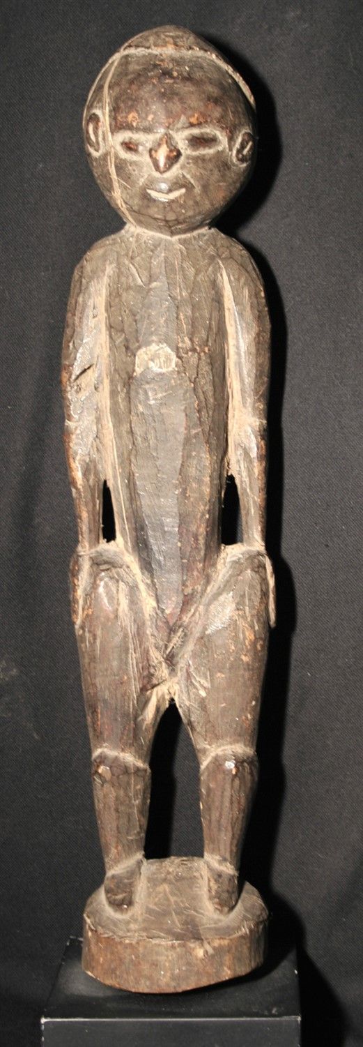 Null 表现男性形象的木制雕像 
塞皮克文化，新几内亚 1900-1920 高：35.5厘米