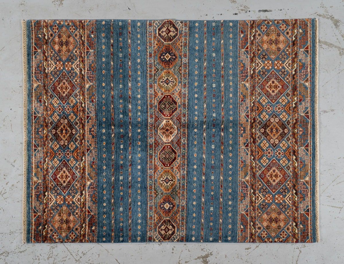 Null Grand tapis Aryana. Afghanistan. Vers 1980
Dimensions. 204 x 160 cm
Velours&hellip;