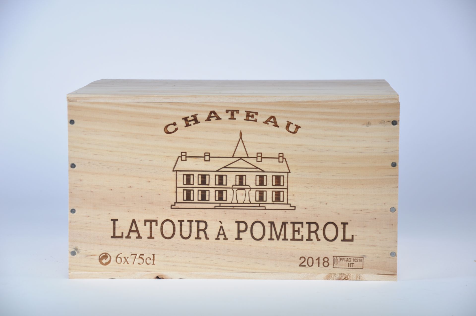 Château Latour à Pomerol - 2018 Lot d'une caisse bois de 6 bouteilles, Bordeaux,&hellip;