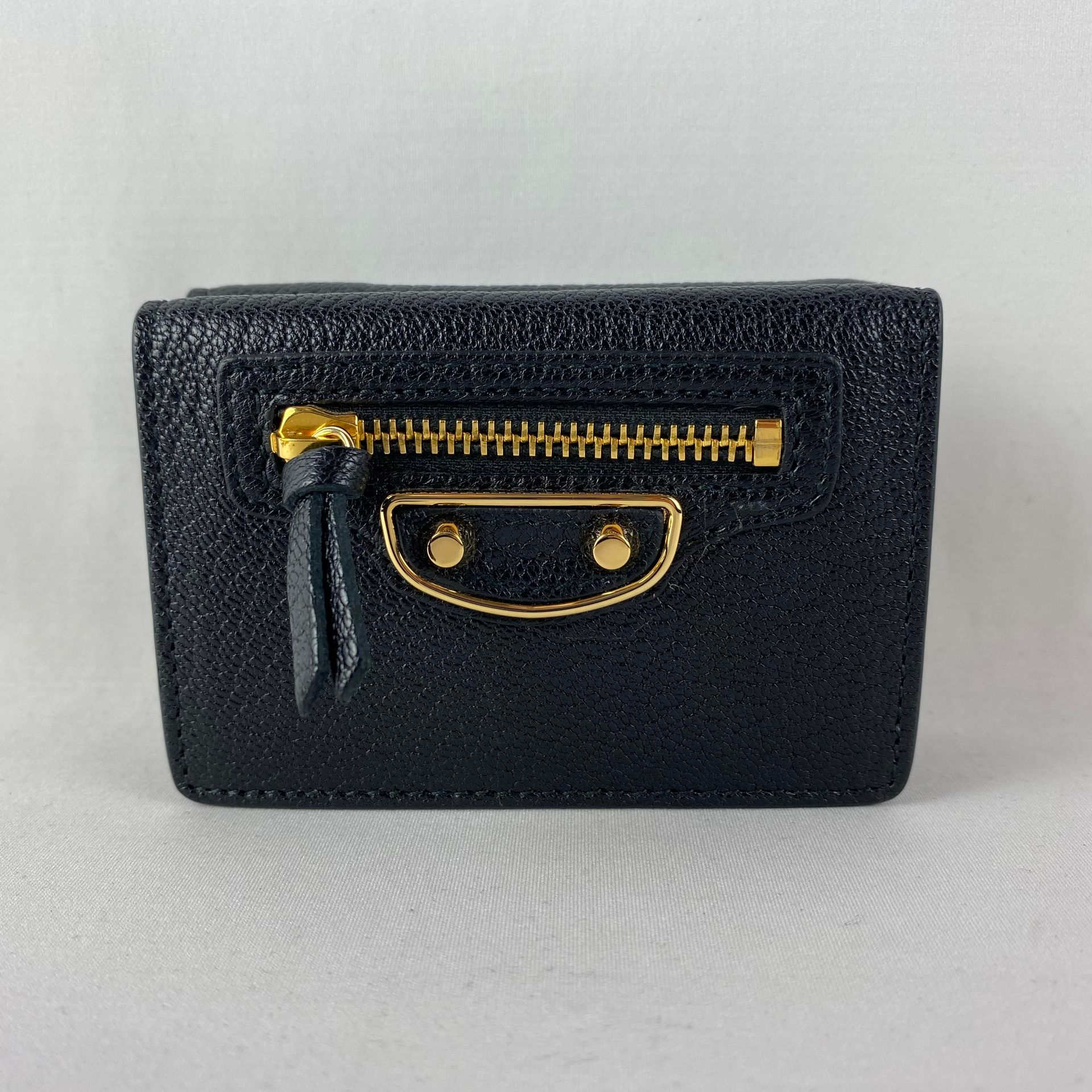 BALENCIAGA BALENCIAGA黑色粒面皮钱包，7.5/6.5厘米，全新包装，带包。