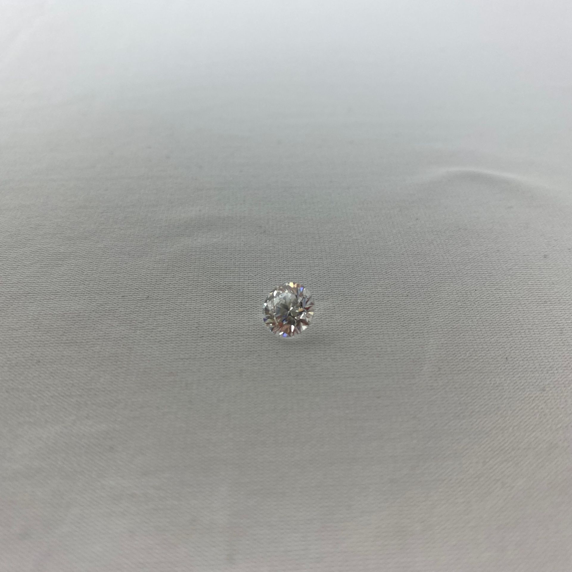 DIAMANT 1,26CT 一颗1.26克拉的钻石（GIA编号113620733）G/H色，V/S净度