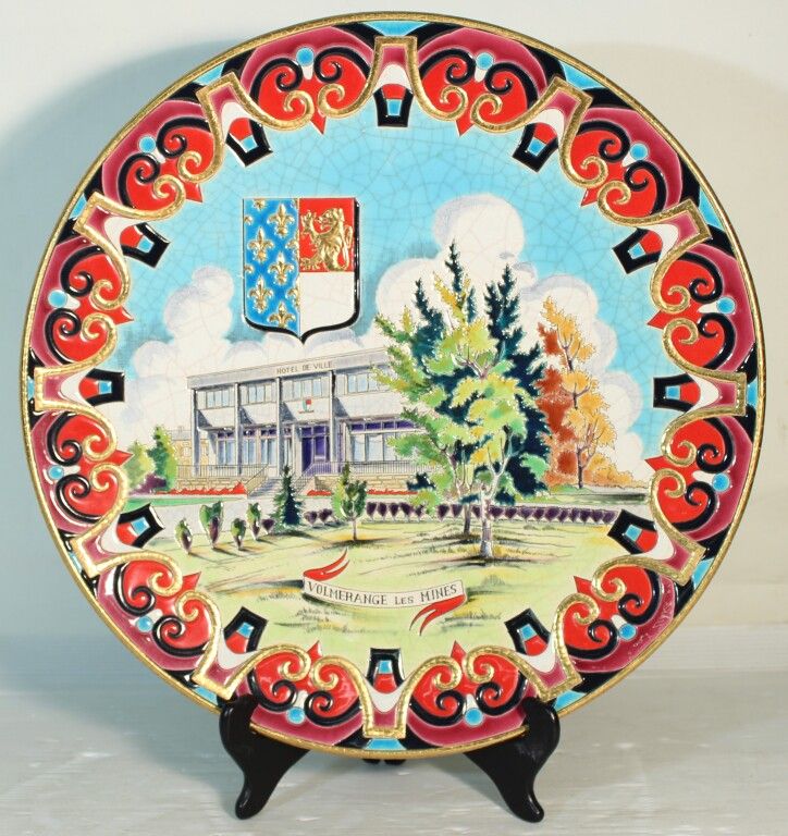 Null Longwy. Plat en émaux cloisonnés "Volmerange les mines". Création Paul Mign&hellip;