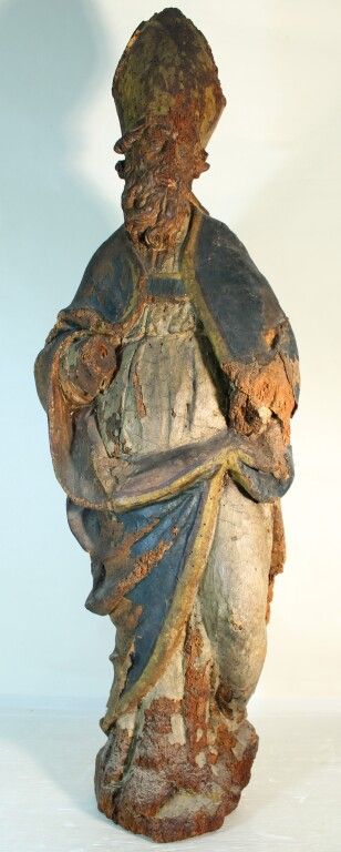 Null Saint Evêque en bois sculpté, polychromé et doré, en partie marouflé, dos é&hellip;