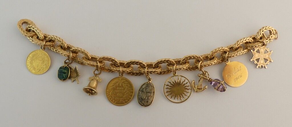 Null Armband aus 18 Karat Gelbgold und Anhängern, darunter 1 5-Francs-Münze aus &hellip;