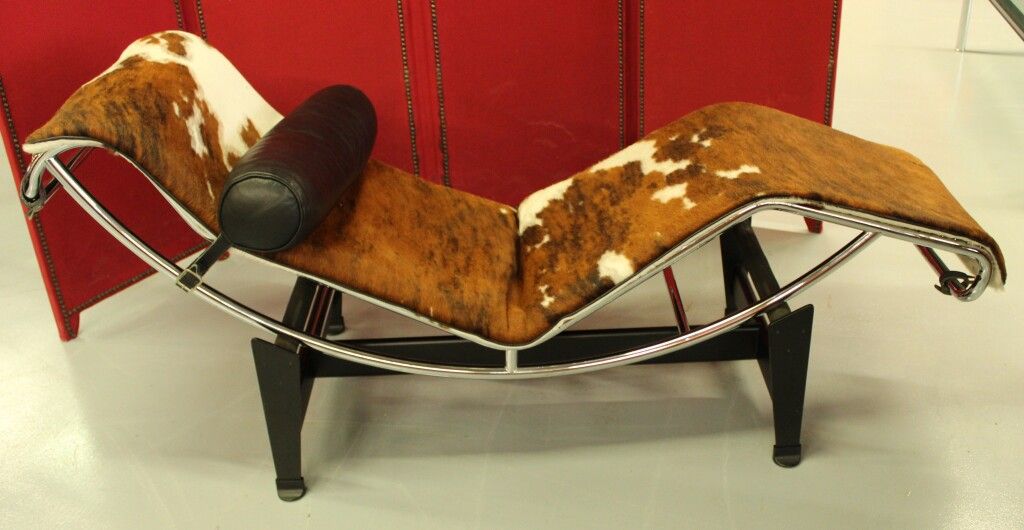 Null Le Corbusier et Cassina Editeur. Chaise longue LC4 Poney. Signée et numérot&hellip;