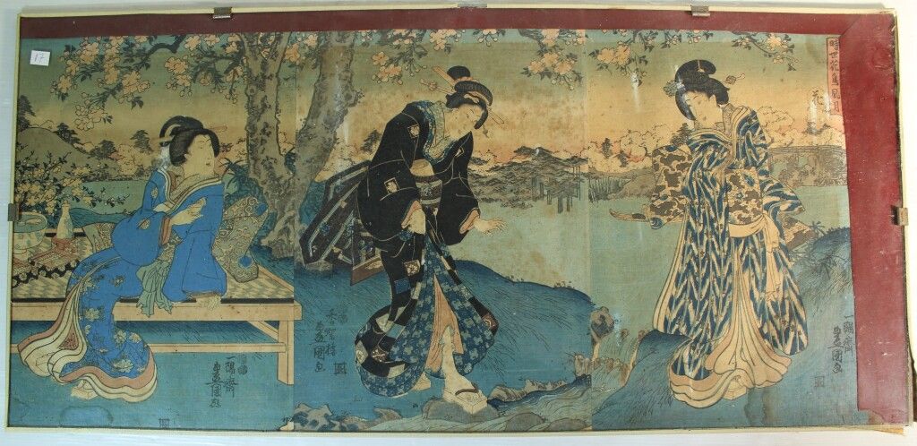 Null Japon. Triptyque. 3 geishas. Estampe. Signé. 71 x 33 cm. (Taches).