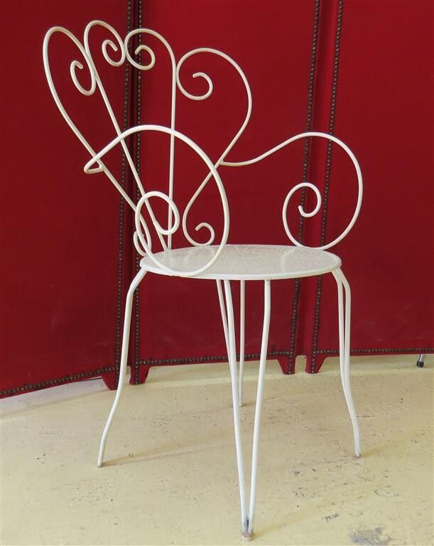 Null Garden chair in lacquered metal.