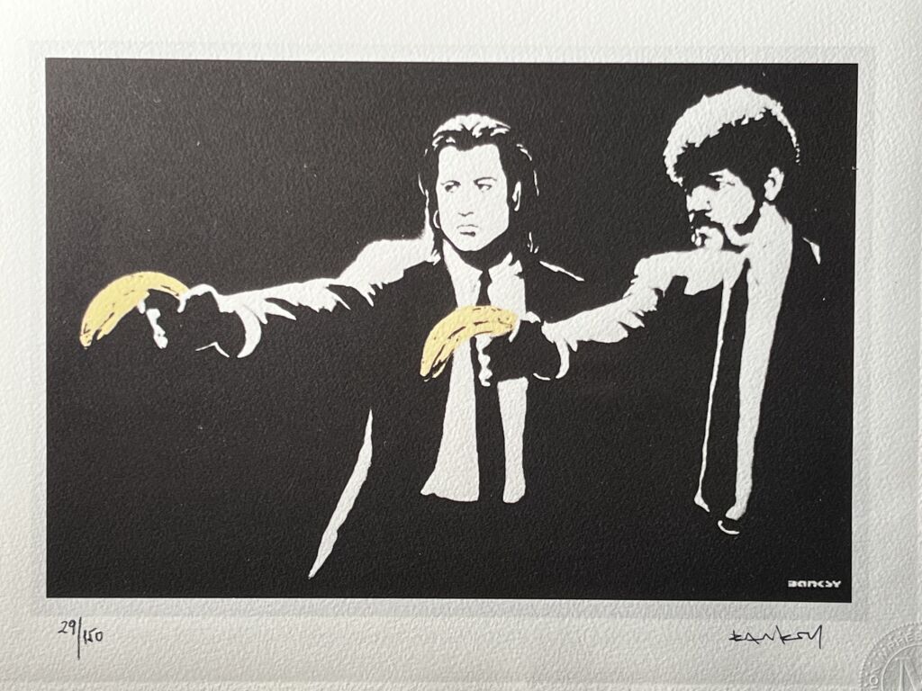 Null BANKSY, né en 1974 (d'après), Pulp Fiction (Version 2) Epreuve en couleur s&hellip;