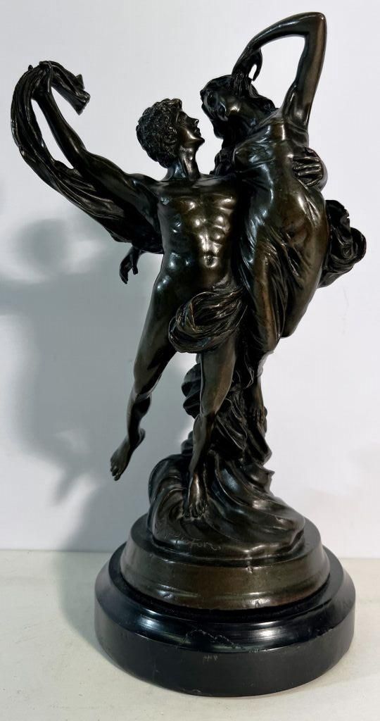 Null Eugène Marioton d'après. La danse. Bronze patiné. Signé. Haut. 30 cm avec s&hellip;