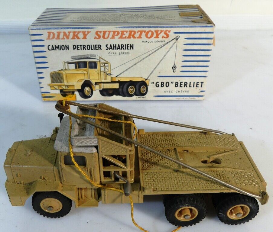 Null Dinky Toys. Saharan oil truck "GBO" Berliet with goat. Double axles, with w&hellip;
