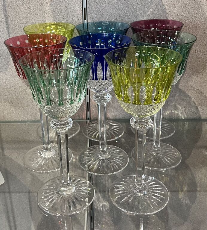 Null Saint Louis. Set of 8 colored crystal Tommy glasses. Signed.