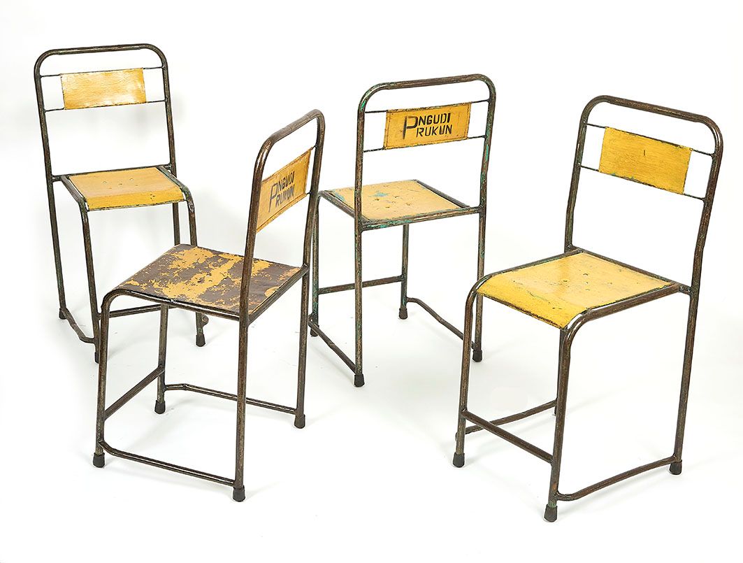 Null Suite de quatre chaises métal Style industriel 88 x 38 x 35 cm