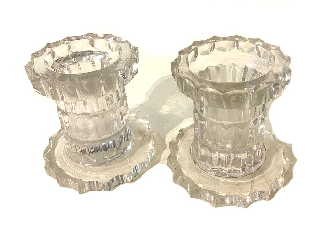 Null DAUM NANCY FRANCE Pair of round candlesticks in crystal with cut sides (som&hellip;