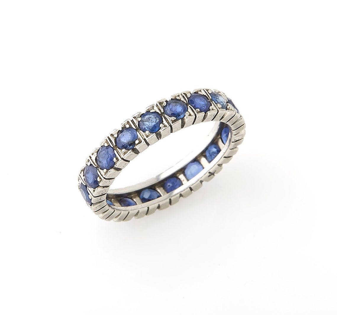 Null 美国18K(750/°)白金结婚戒指，全部镶嵌蓝宝石。TDD : 52 毛重 : 4.5g