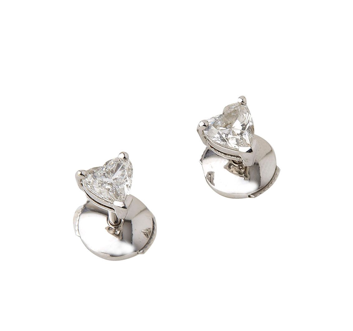 Null Paire de puces d oreilles en or gris 18K (750/°°), ornée d un diamant taill&hellip;