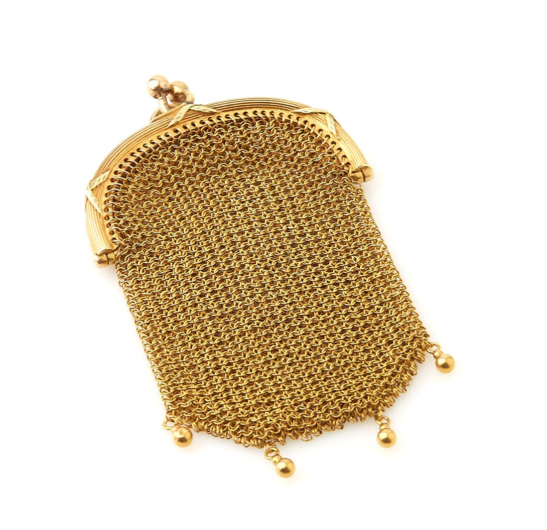 Null Purse in 18K (750/°°) yellow gold mesh. Gross weight : 32.7g