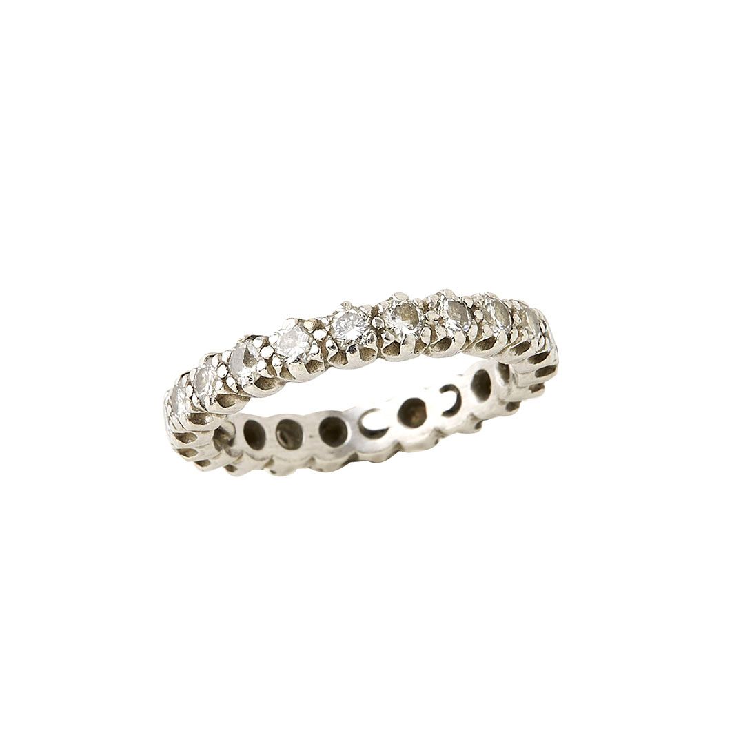 Null 18K（750/°）白金结婚戒指，完全镶嵌钻石。(缺少1颗钻石)。TDD : 49 毛重 : 5g