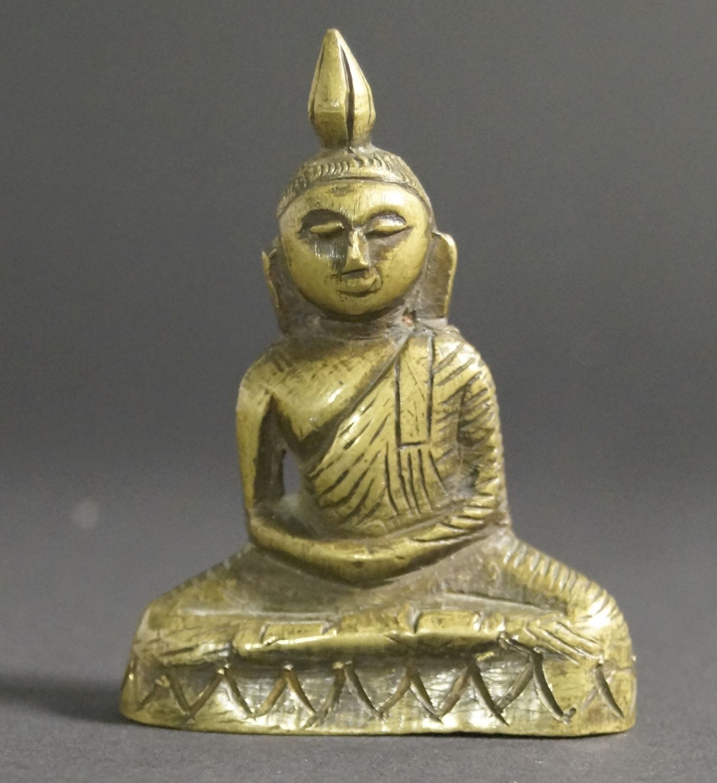 Null Kleiner Buddha Figur (H. 7 cm), Sri Lanka Bronze. (388)