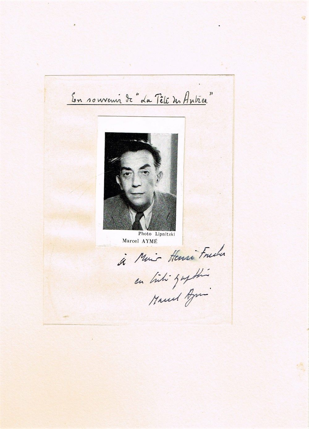 Null 81 - 马塞尔-艾梅（1902-1967），作家。节目照片，由他奉献并签名[1952]（装裱在平面纸上，15.5 x 21.5厘米