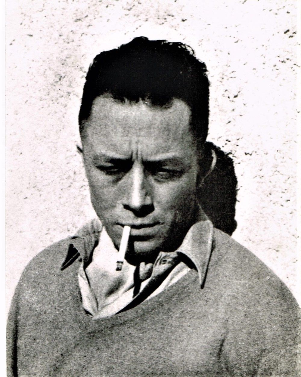 Null 89 - 阿尔伯特-卡姆斯（1913-1960），作家，1957年获诺贝尔文学奖。原创照片，背面有亲笔签名的献词（9 x 11.5厘米，背面有相册中的&hellip;