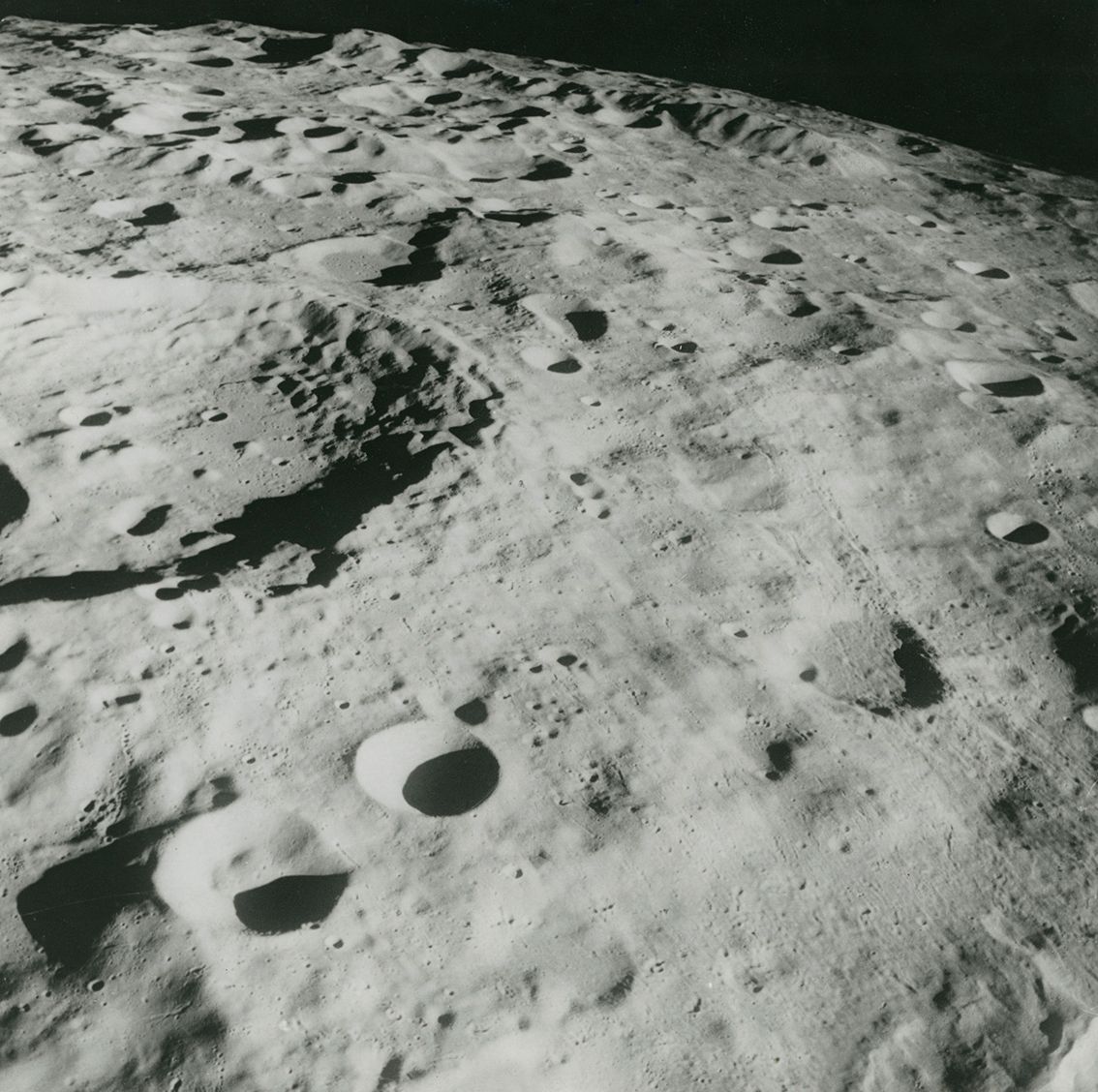NASA NASA. Belle vue de la face cachée de la Lune par l'équipage de la miission &hellip;