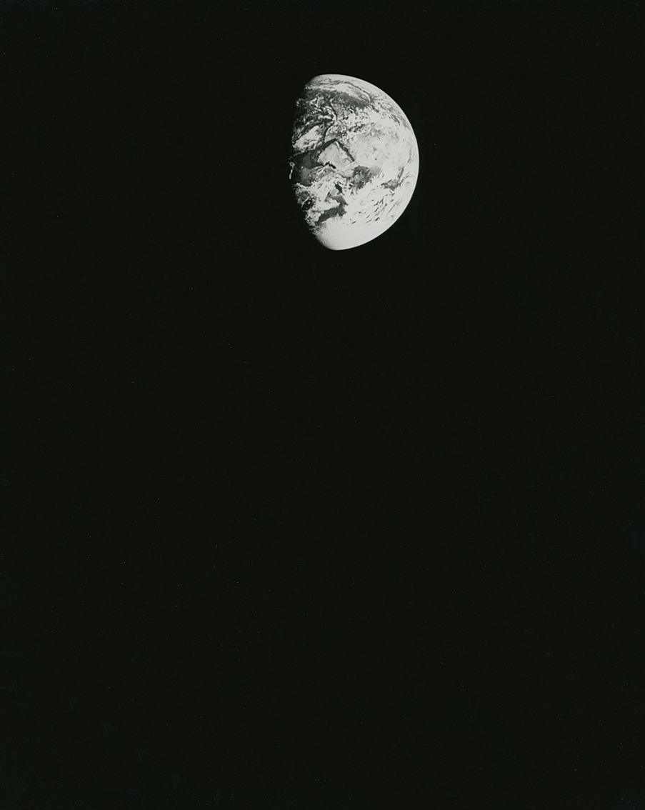 NASA NASA. Mission Apollo 10. A bord de leur vaisseau spatial en destination de &hellip;