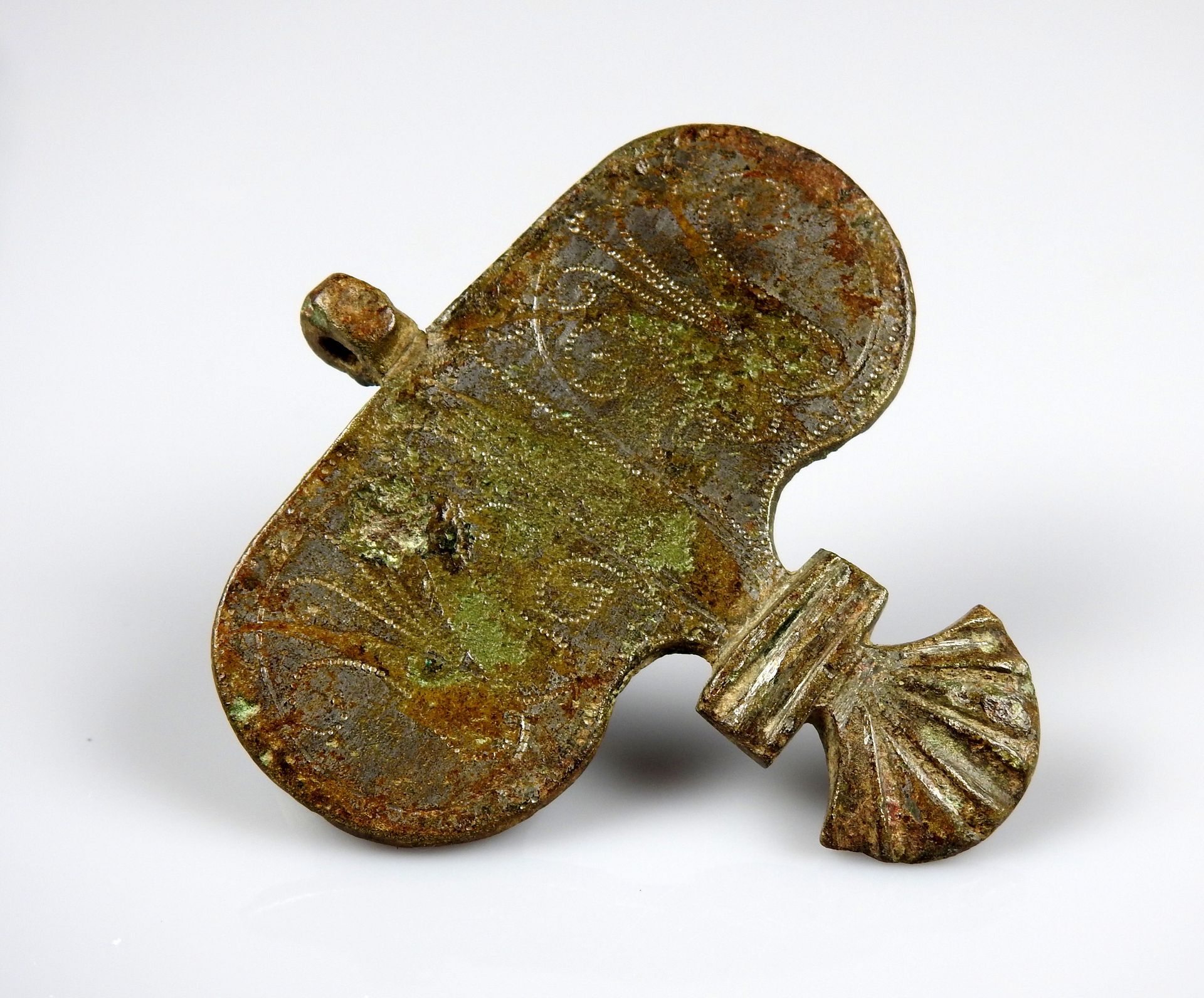 Null 带刻花装饰的法器

前19世纪某省著名人士的收藏

青铜5.5厘米

罗马时期