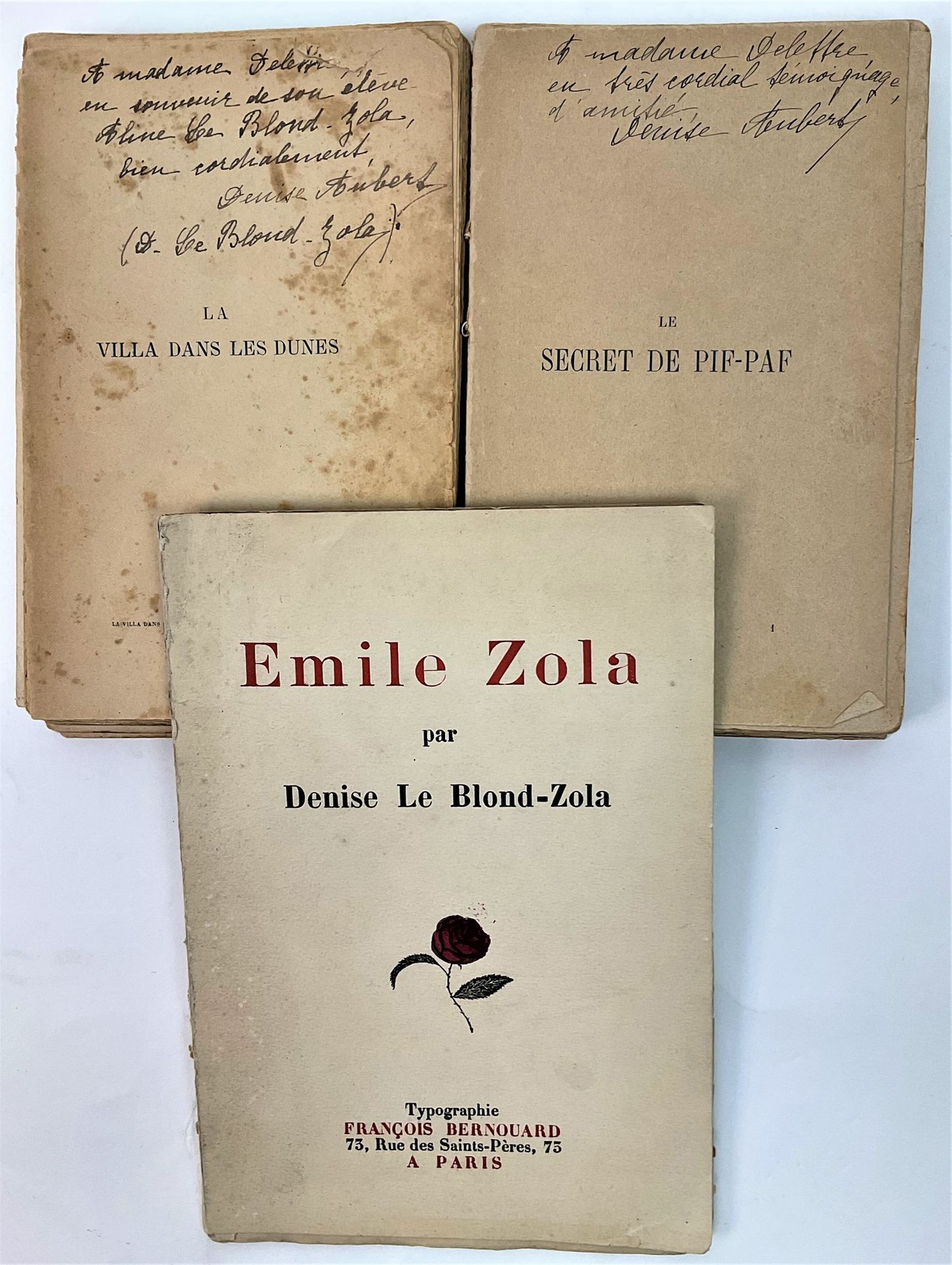 Null 丹妮丝-佐拉（1889-1942），作家埃米尔-佐拉的女儿，笔名 "丹妮丝-奥贝尔"：一套2本书，每本都是亲笔签名的作品，"La Villa dans&hellip;