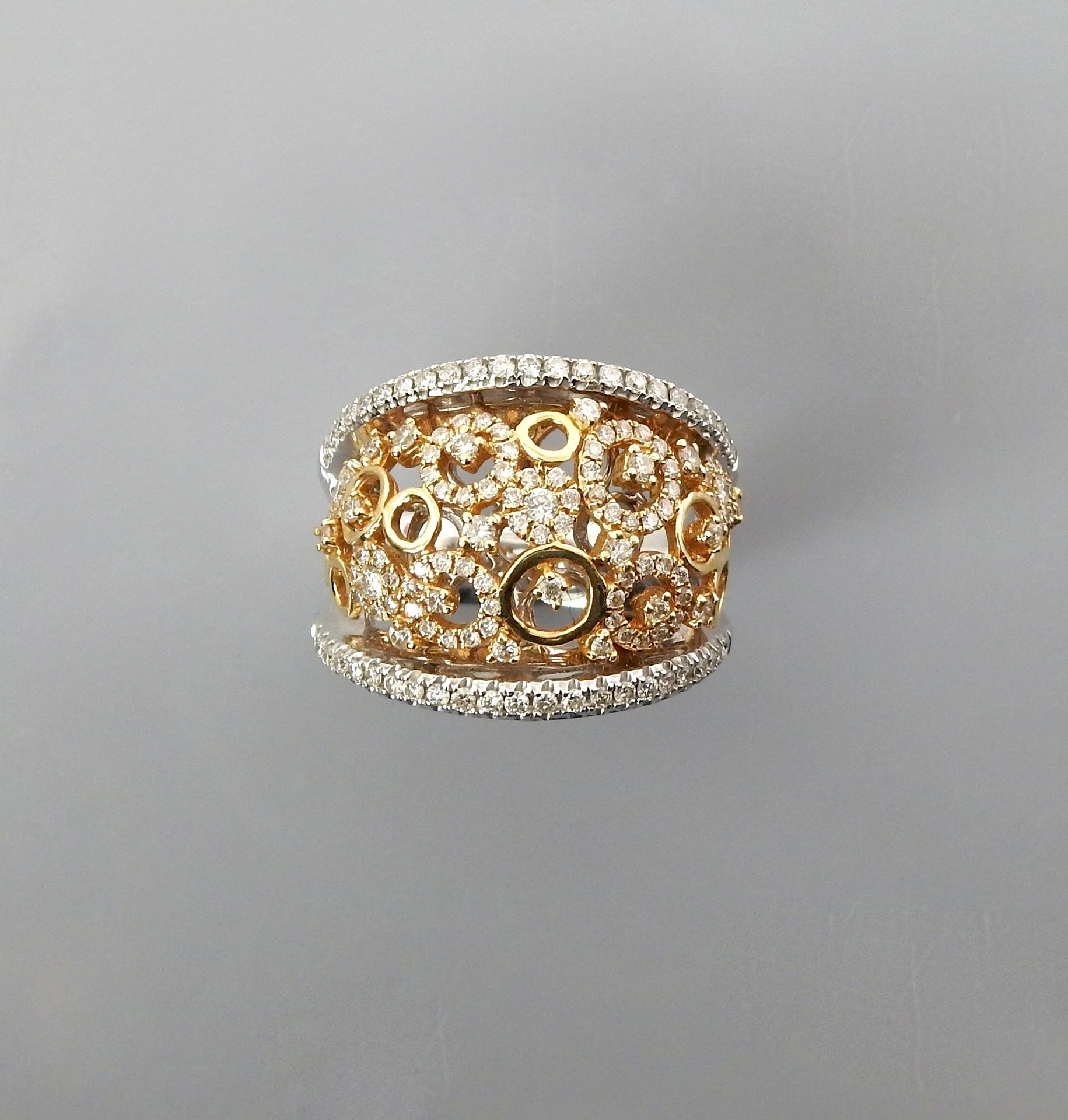 Null Anello in oro giallo e bianco, 750 MM, ricoperto di diamanti, taglia: 55, p&hellip;