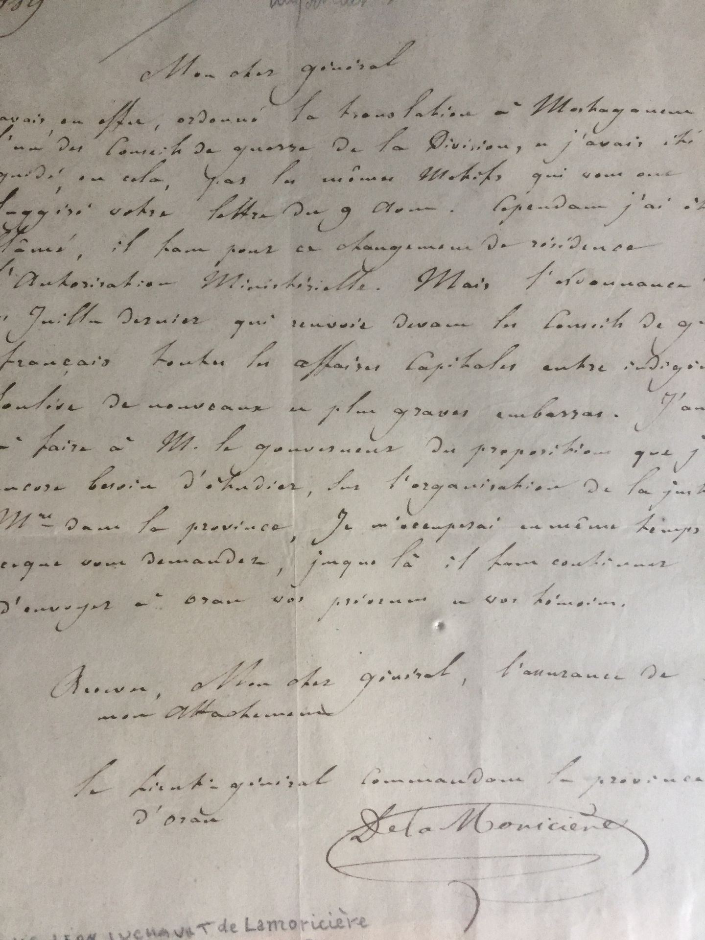 Null 非洲军--奥兰省--拉莫里谢尔将军：1843年8月18日致 "一位将军 "的L.A.S，涉及管辖权的移交。美丽而罕见的信。1806年2月5日生于南特，&hellip;