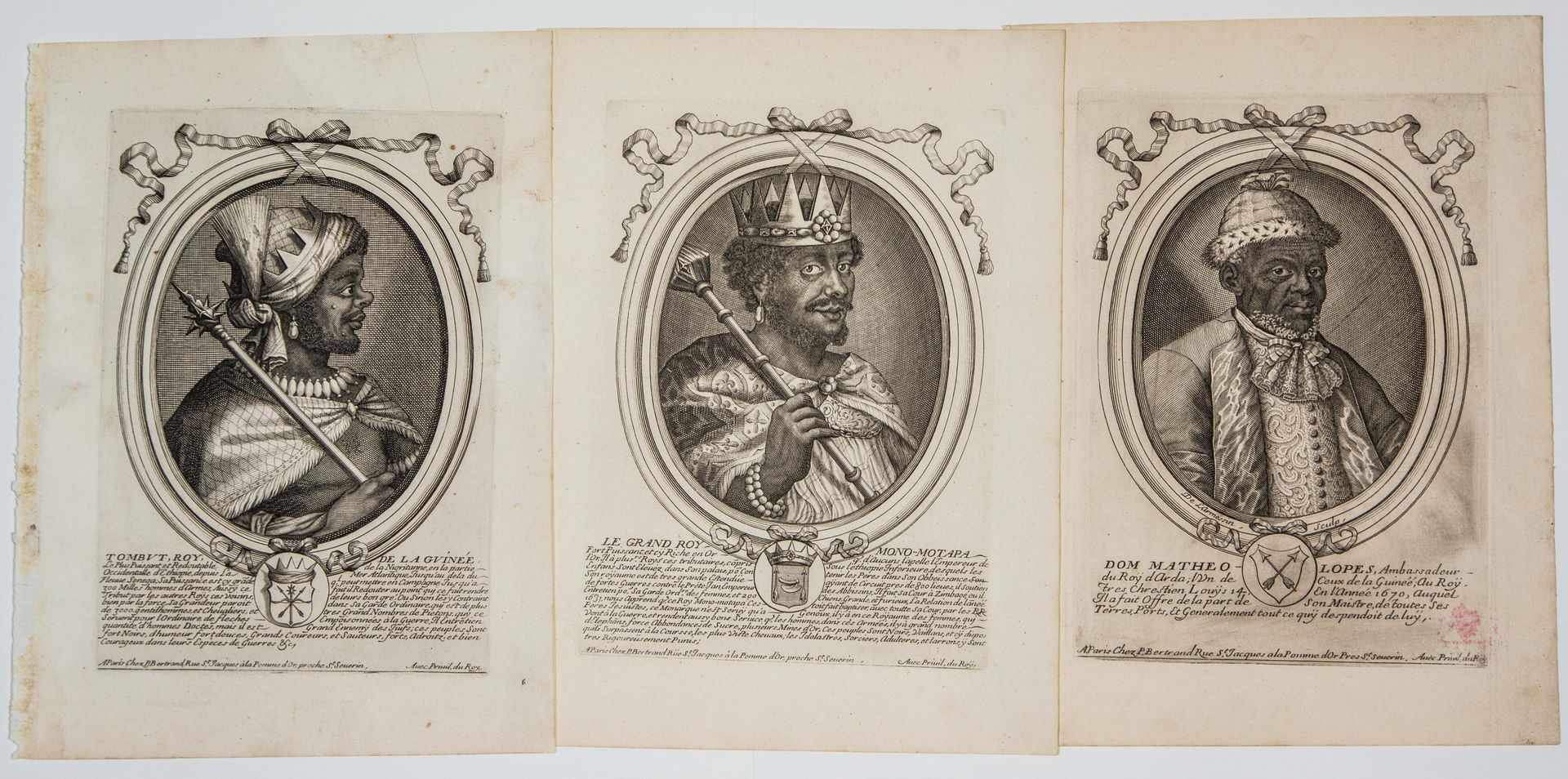 Null LA GUINÉE. 3 gravures XVIIe (c. 1670) : « TOMBUT, Roy de la Guinée, le plus&hellip;